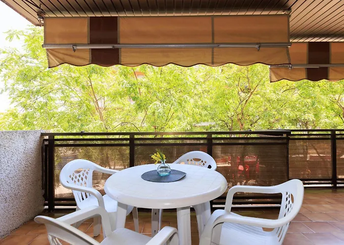 Uhc Casalmar דירה